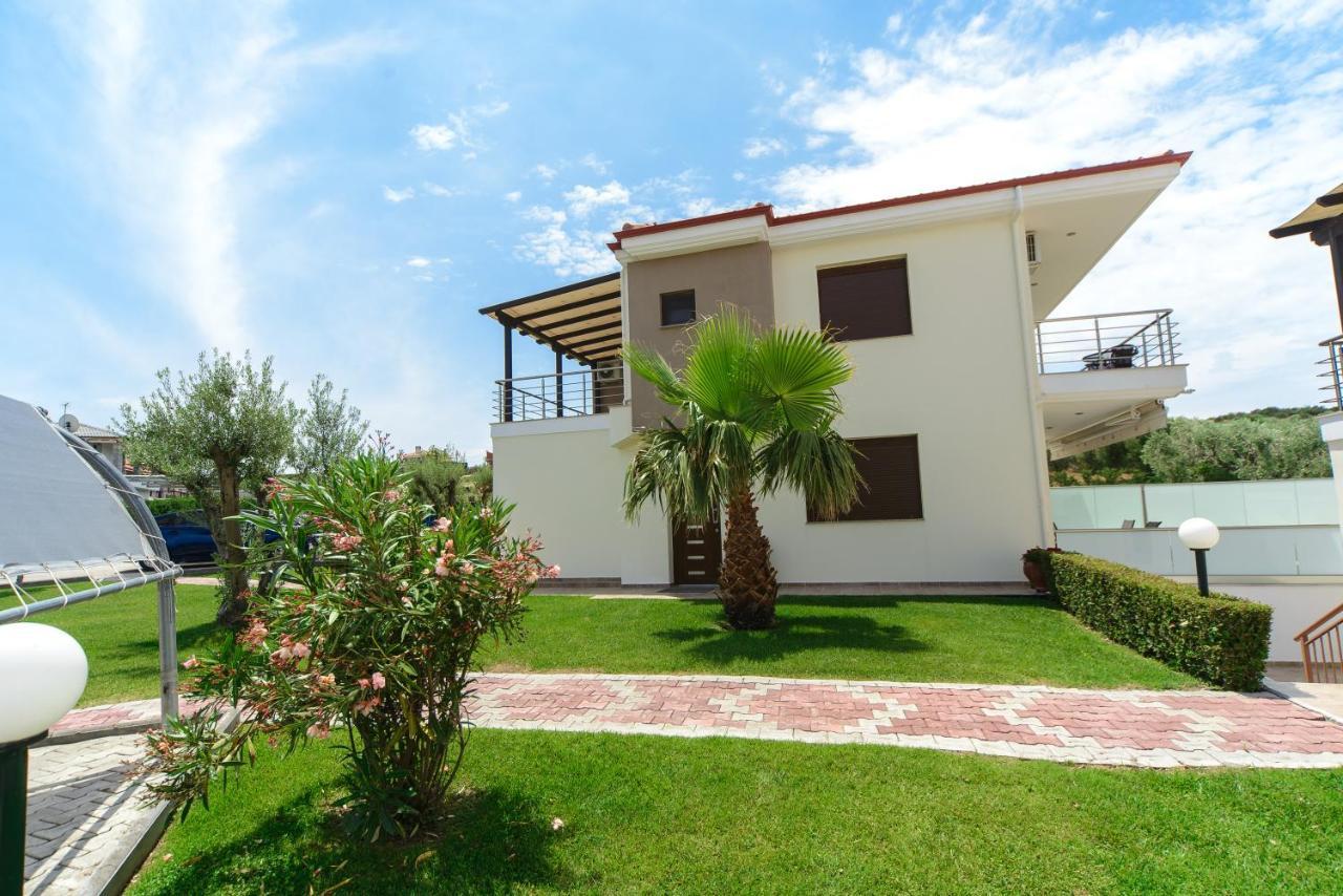 Villas Hanioti Exterior photo